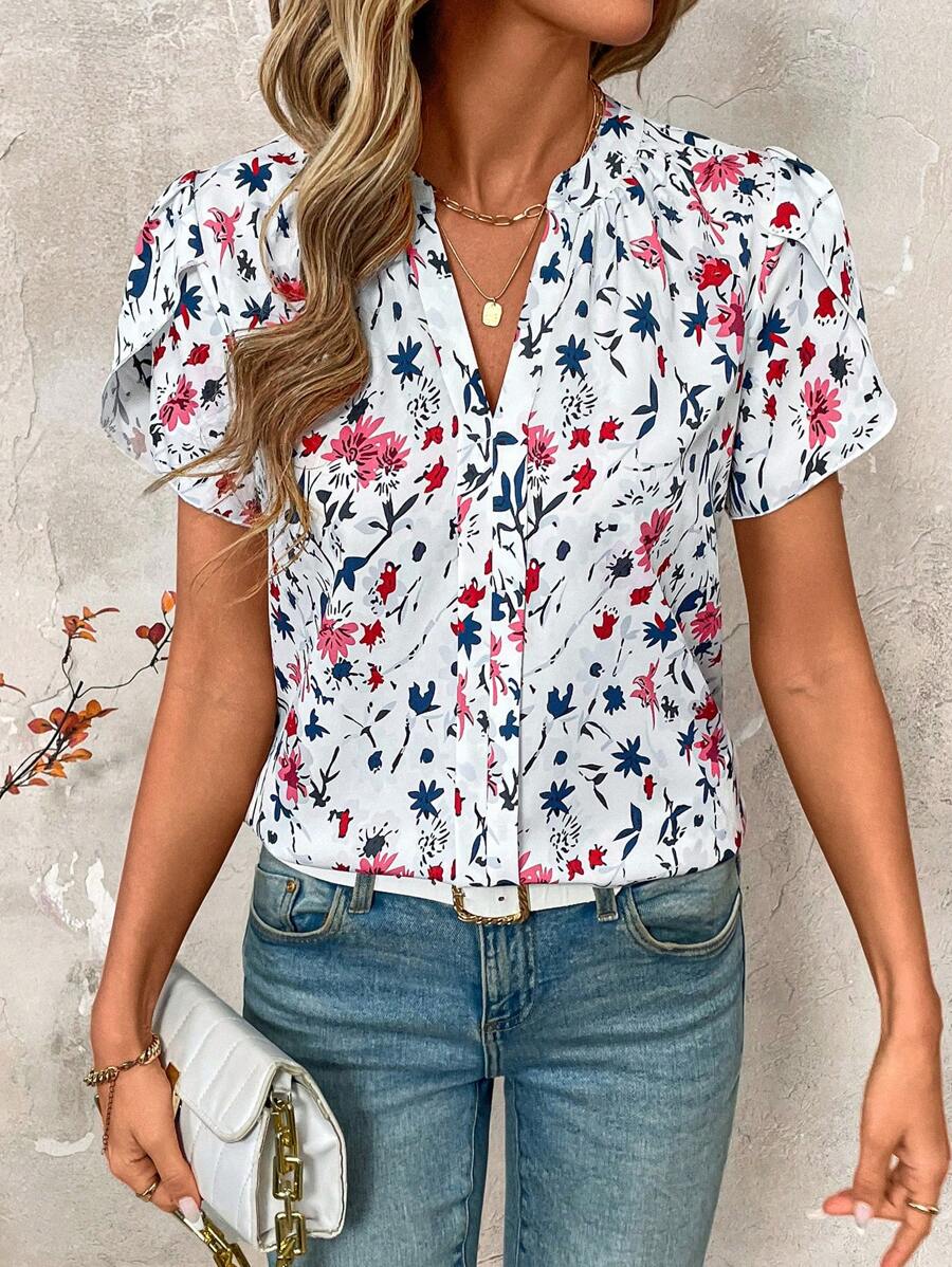 WesternStitchWomen's  Soft Fabric Abstract Stripe Print Rolled-Up Fit Top WesternLove